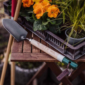 The Holly Garden Shovel