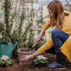 The Holly Garden Shovel