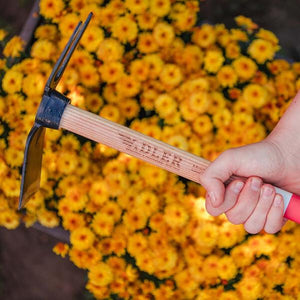 The Lily Garden Hoe